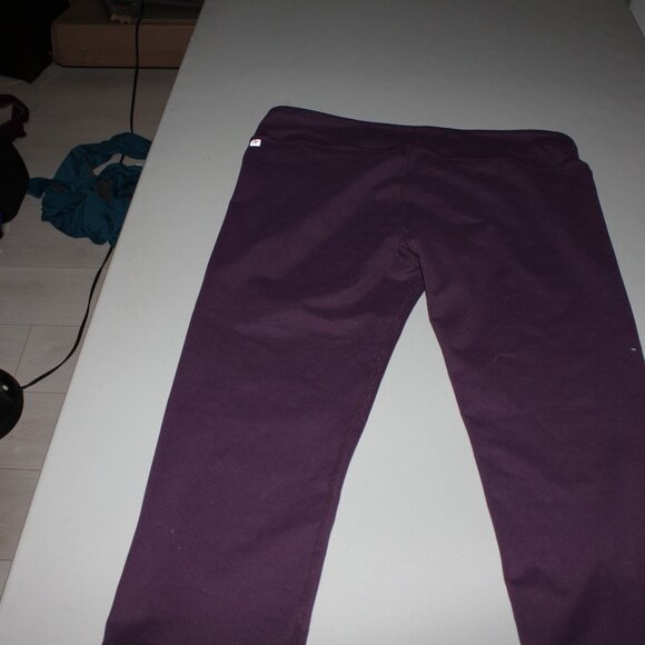 Purple Fablectics Capris Size XL - Picture 3 of 3